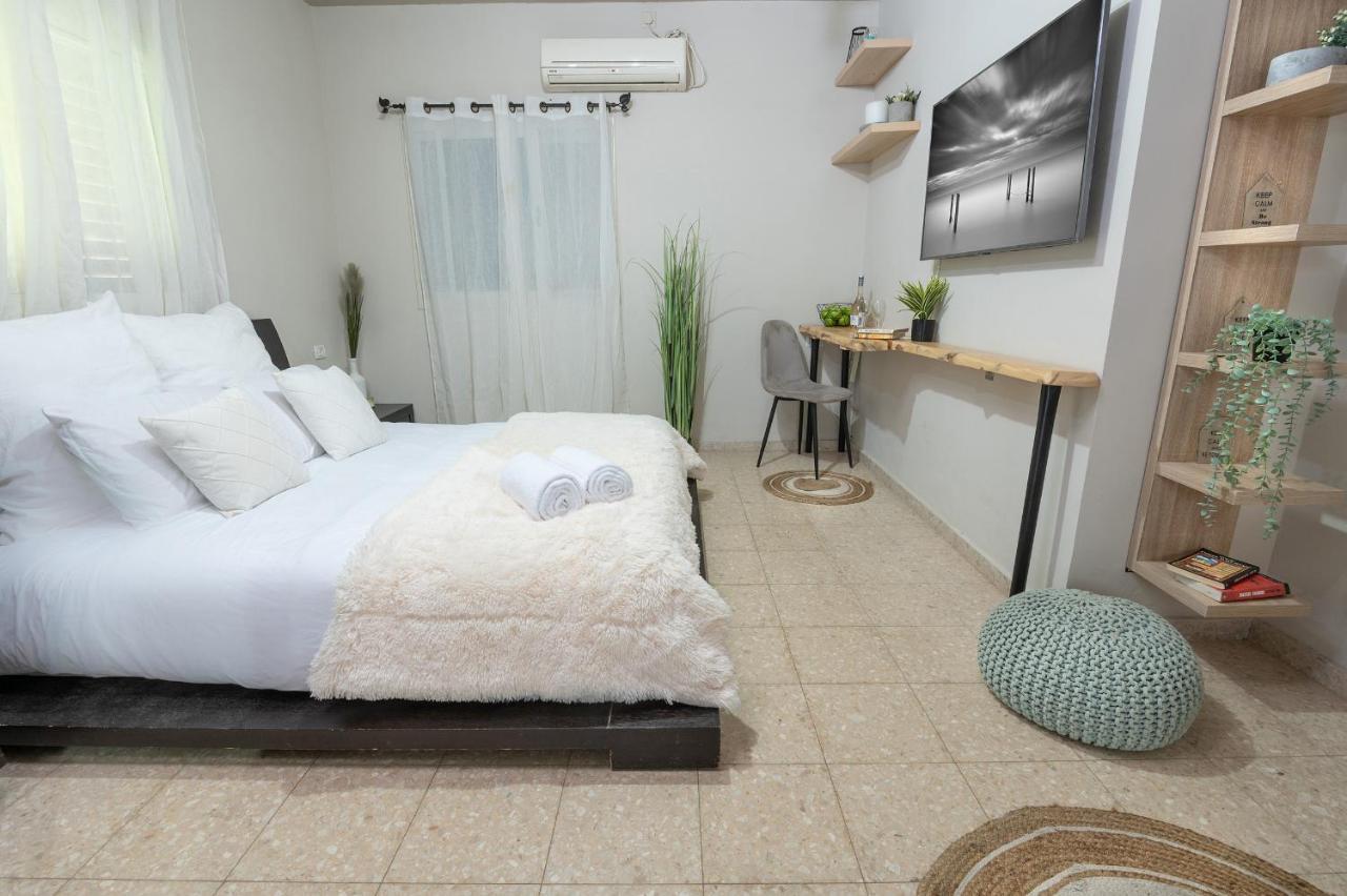 Day And Night -יום ולילה Apartman Eilat Kültér fotó